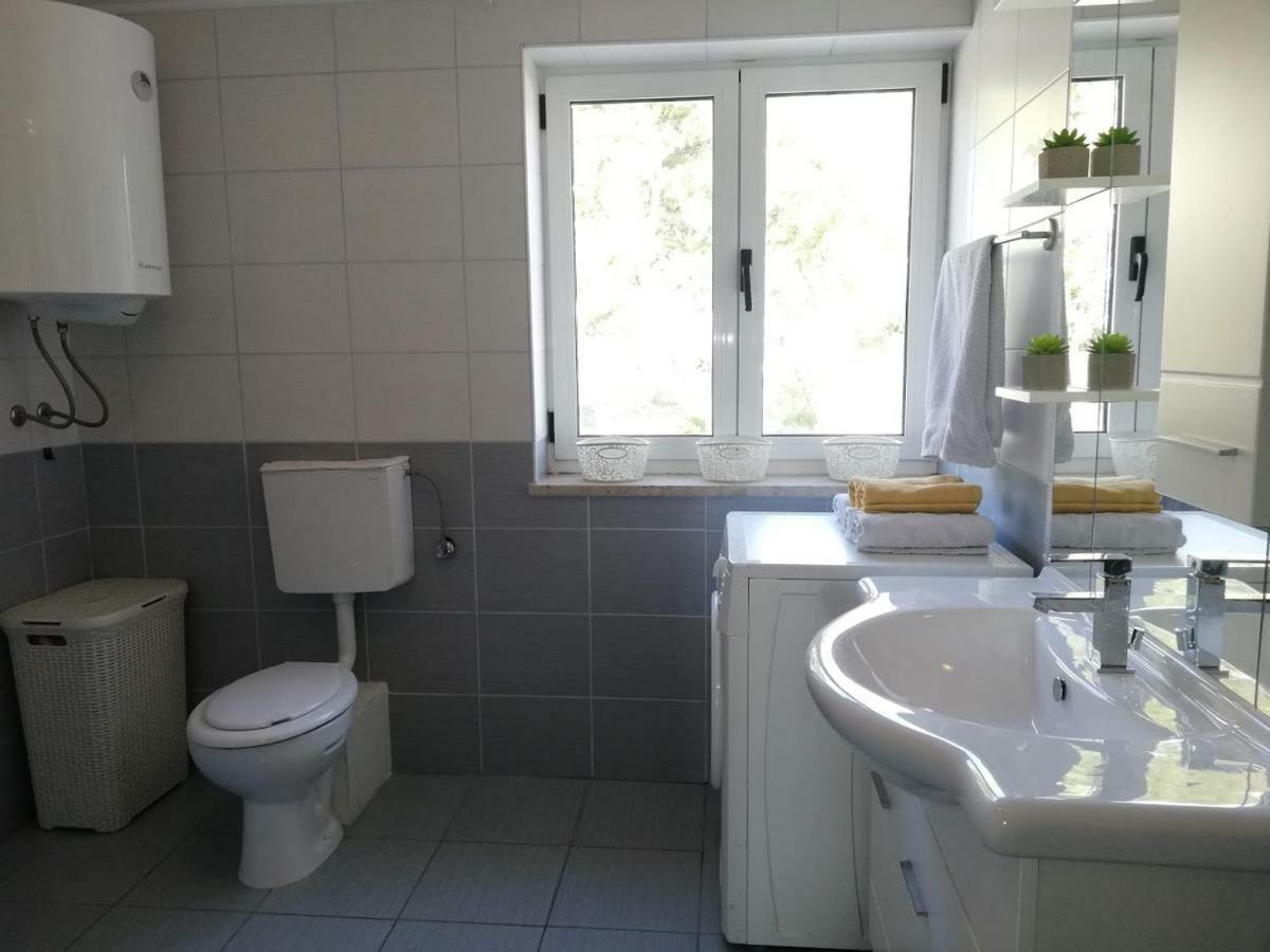 Apartment Bluebay Dugi Rat Dış mekan fotoğraf